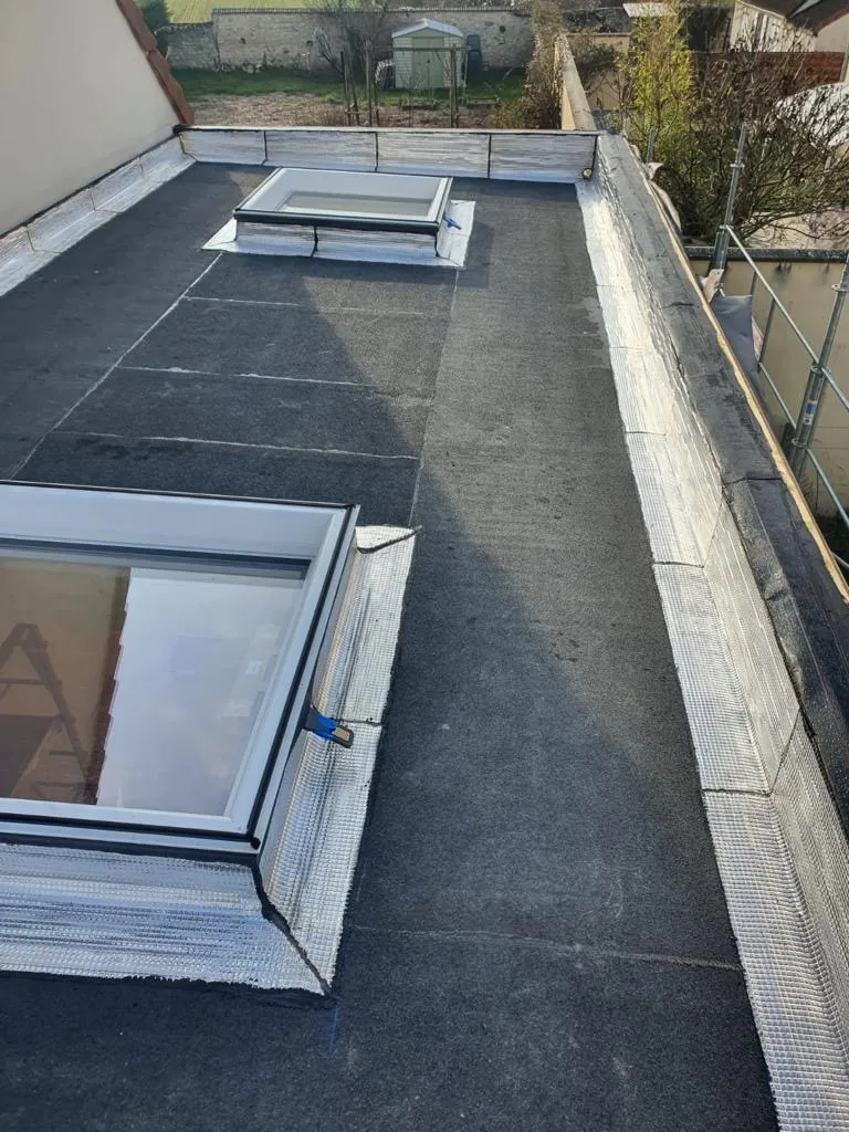 Étanchéité liquide SEL de toiture-terrasse à Chatou - réalisation FPE